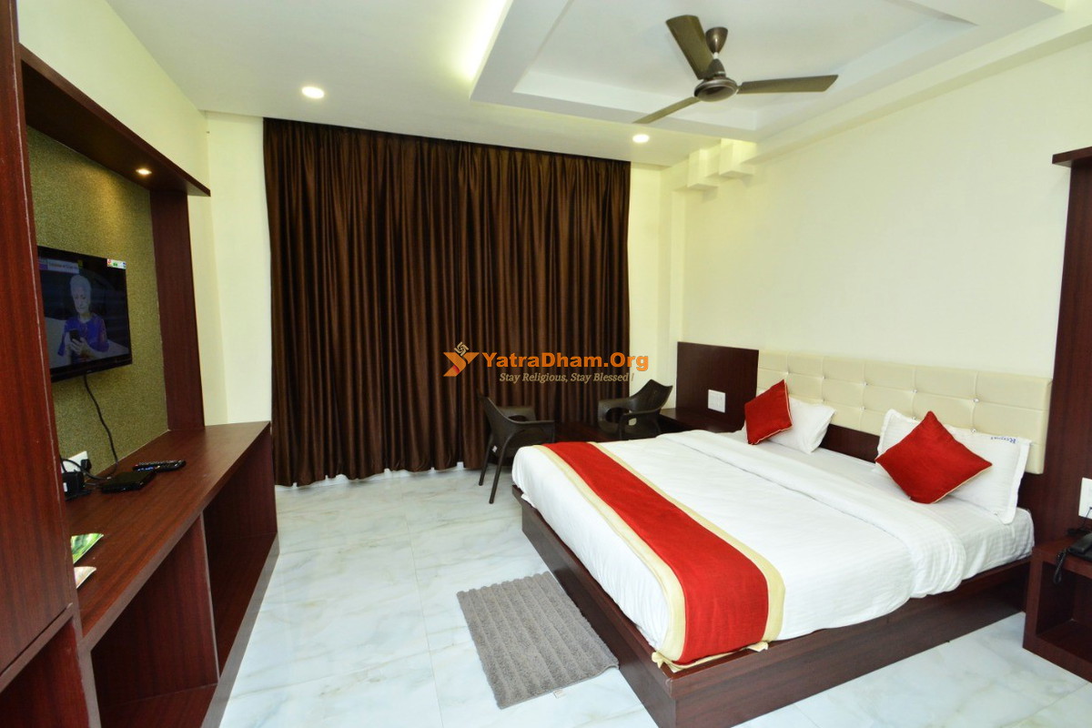 Hotel Royal Retreat Murudeshwar 2 Bed Room