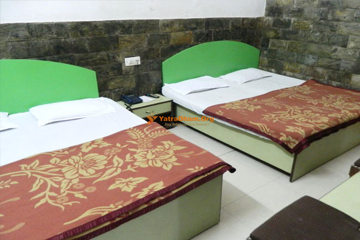 Hotel Divine Haridwar 4 Bed  Room