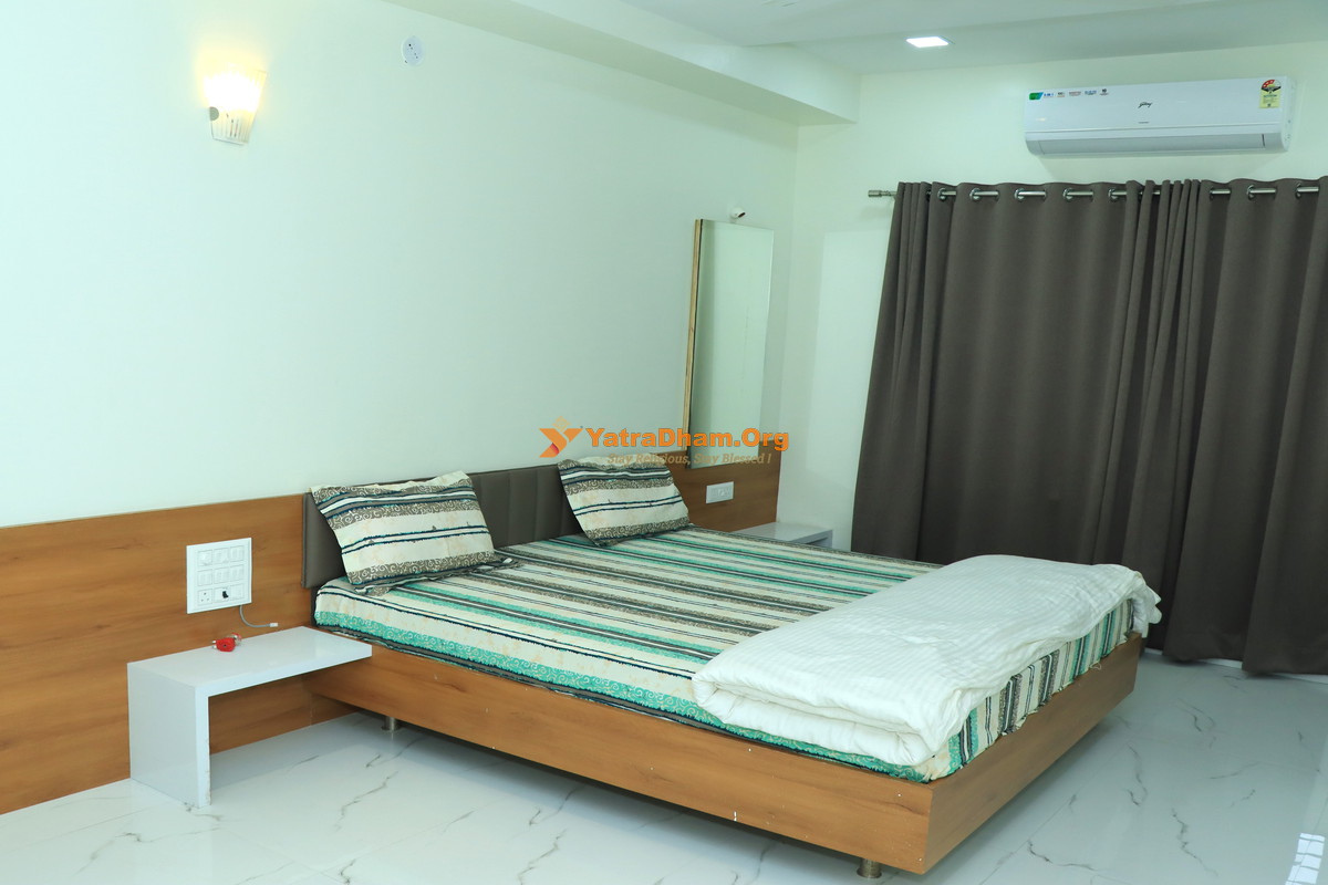 Grishneshwar Hotel Mayur Residency 2 Bed Room