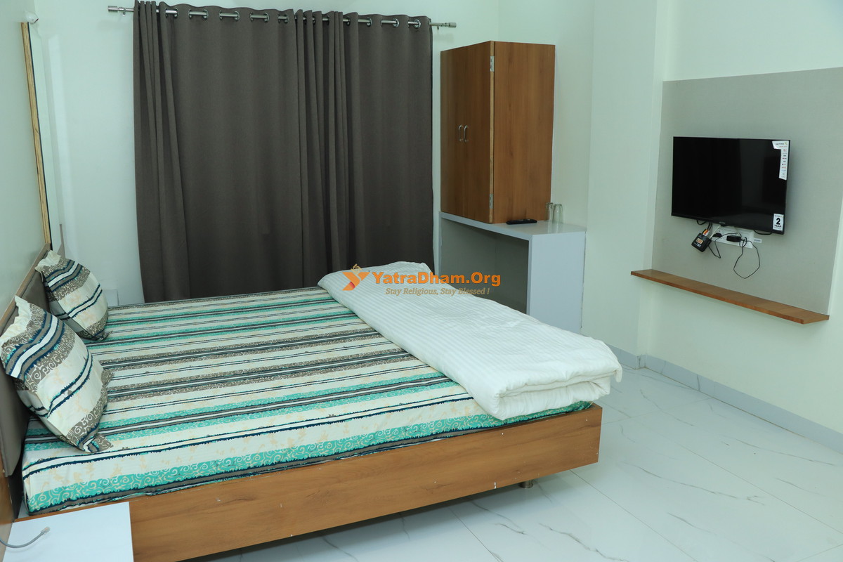 Grishneshwar Hotel Mayur Residency 2 Bed Room 