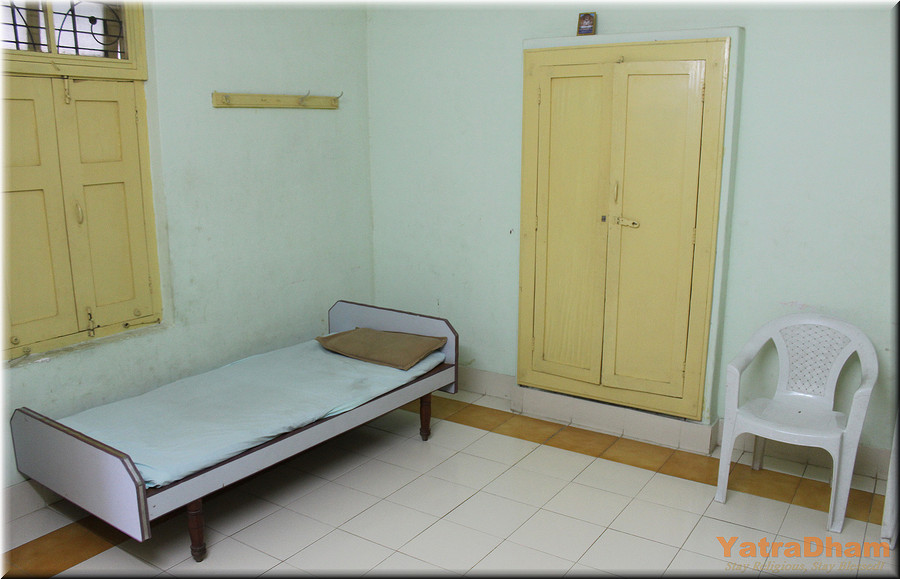 Shri Girivihar Dharamshala Palitana non-AC Room