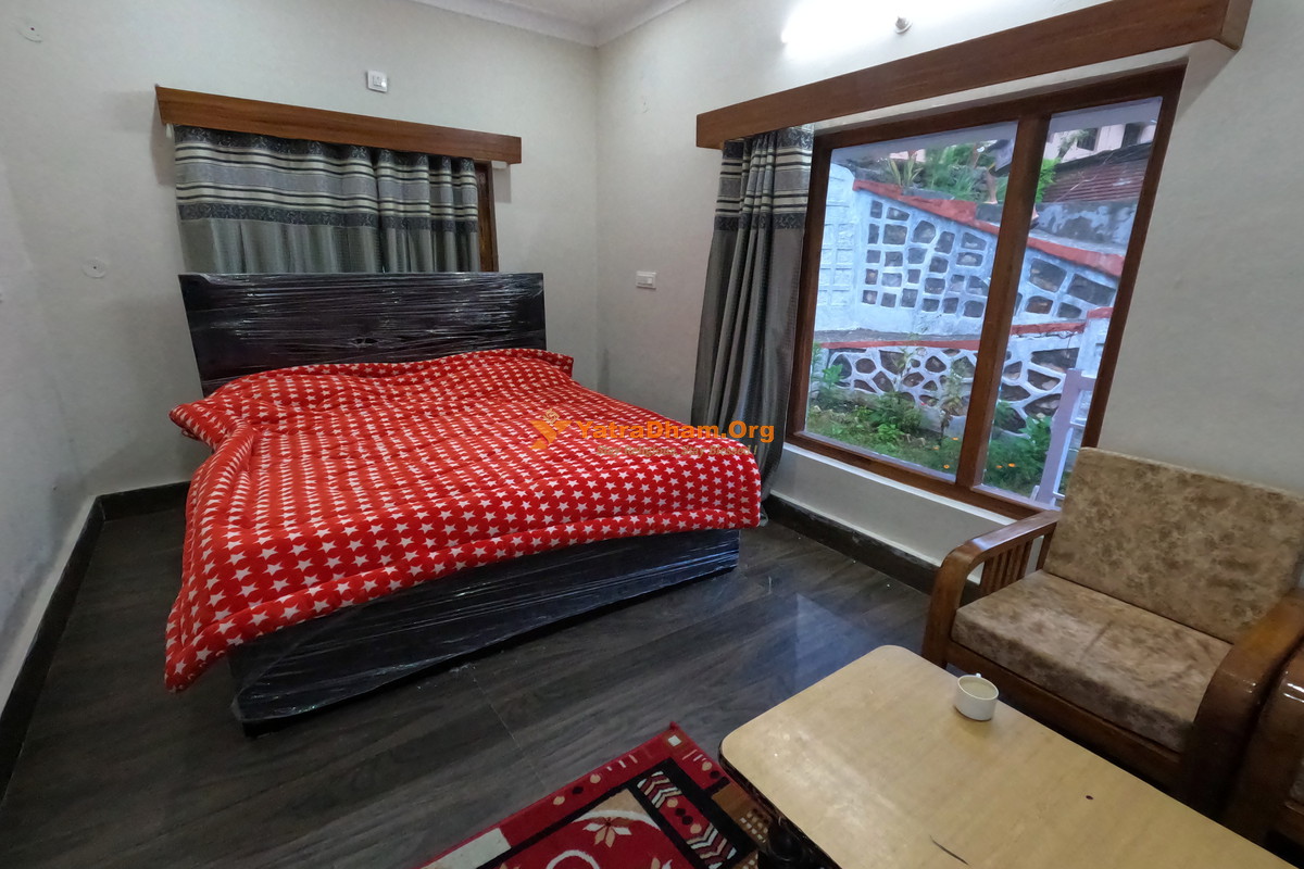 Pushpanjali Yatri Niwas Janki Chatti Yamunotri  2 Bed Room