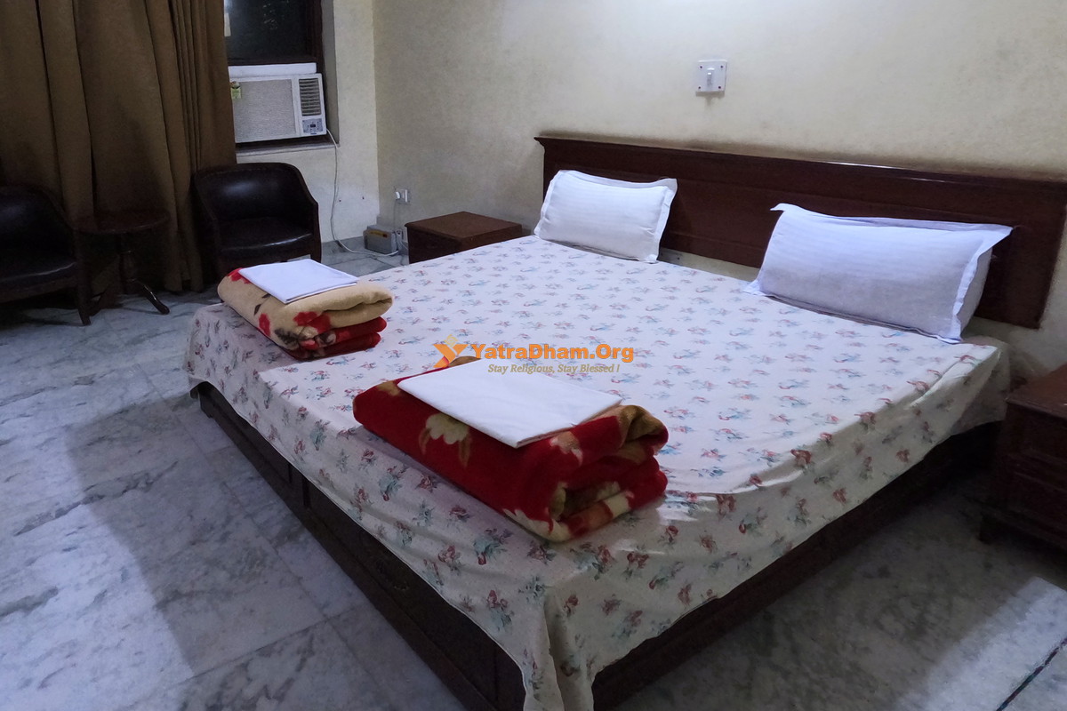 Mohyal Ashram Haridwar 2 Bed Room