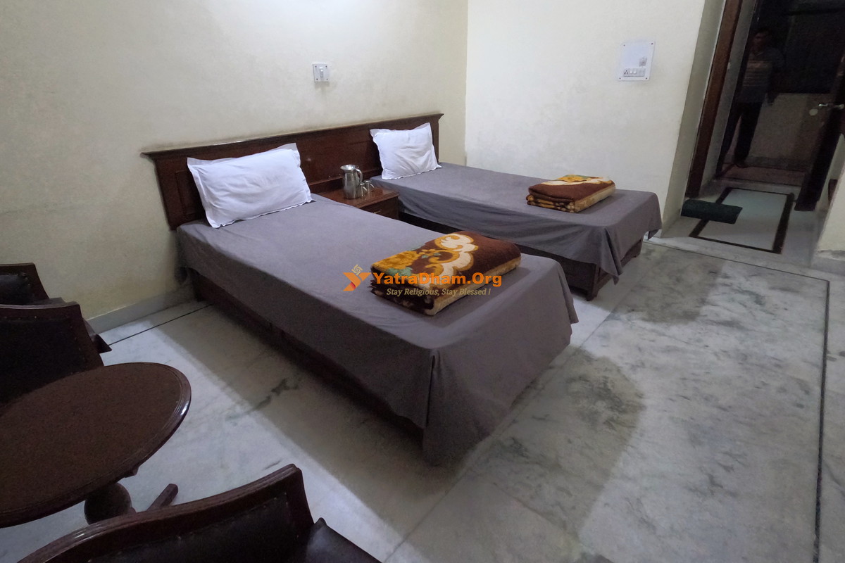 Mohyal Ashram Haridwar 2 Bed Room