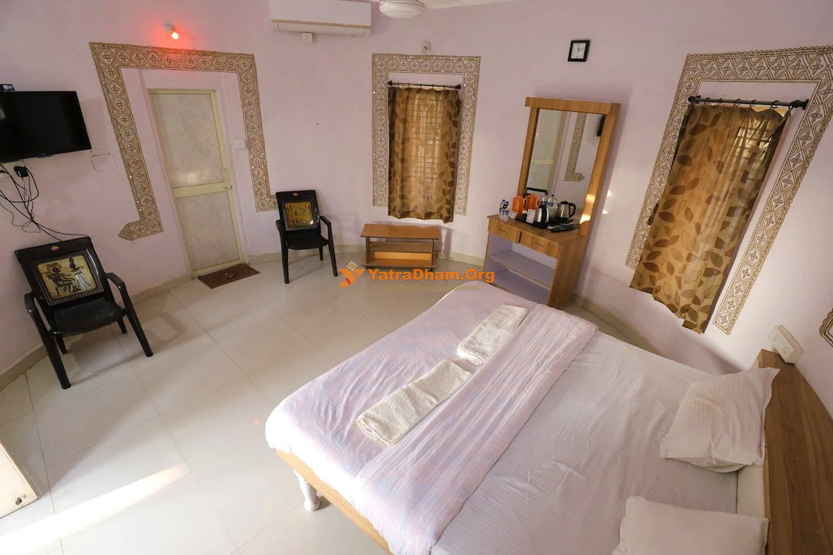 Gorewali Resort (Dhordo - Kutch-Bhuj) Cottages