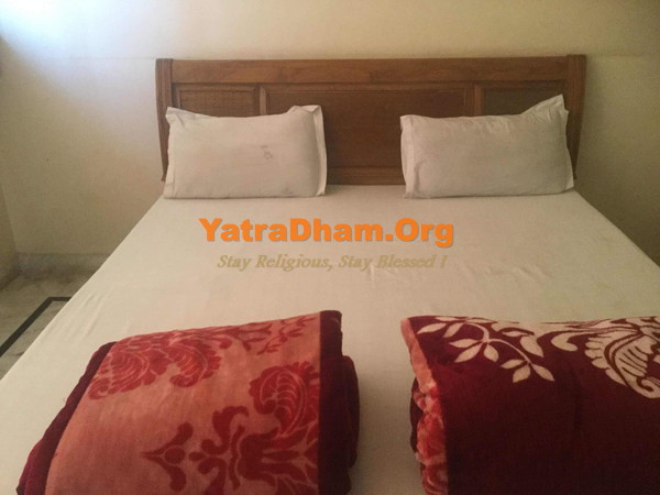 Govardhan Sukhdham Bhavan 2 Bed Ac Room View