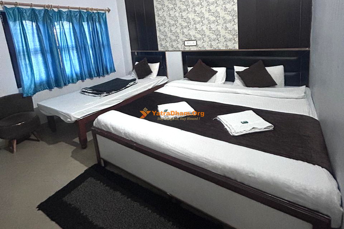 Hotel Govind Rudraprayag 3 Bed Room View