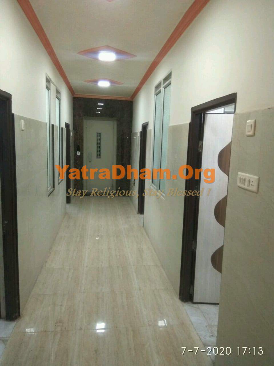 Shree Gujarati Samaj Atithi Gruh Kanpur Lobby