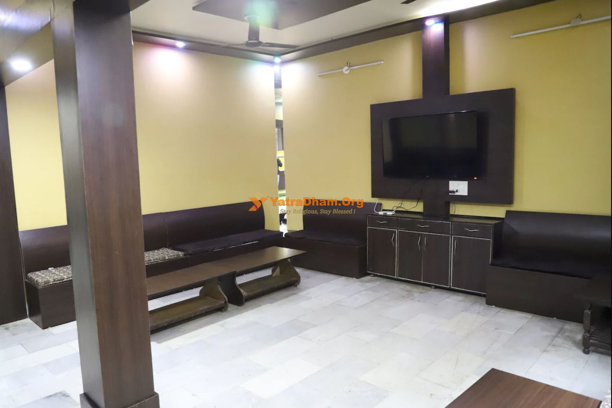 Bhiwani Hotel Haryana Waiting Area View