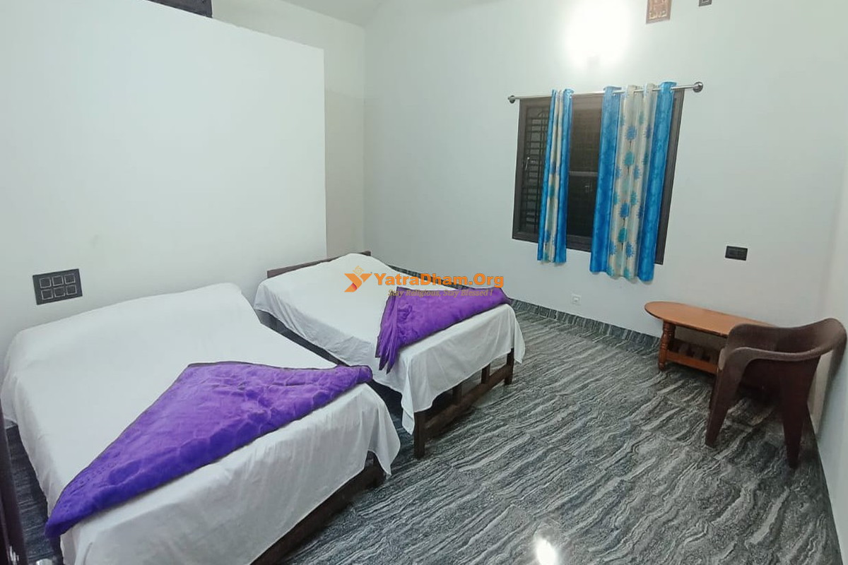 Makkhihaali Stay Hornadu 4 Bed Room