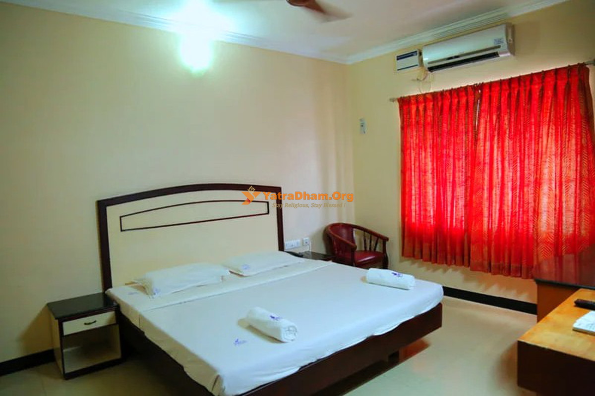 Vels Court Hotel Palani 2 Bed Room View