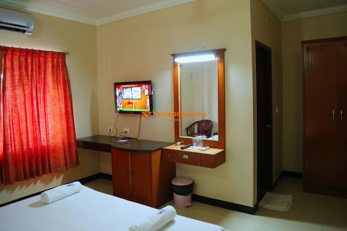 Vels Court Hotel Palani 2 Bed Room View