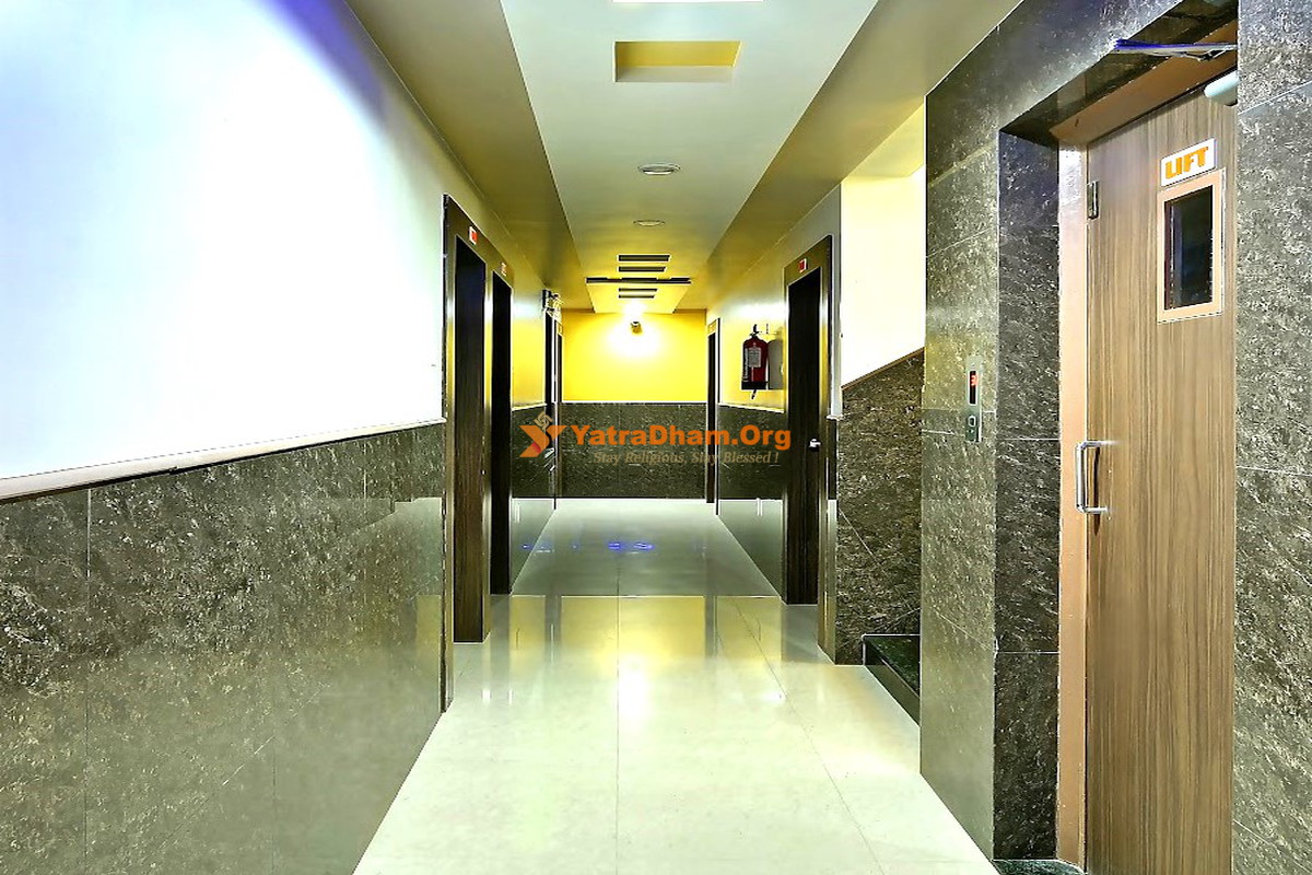 Hotel Gopal Dwarka Lobby