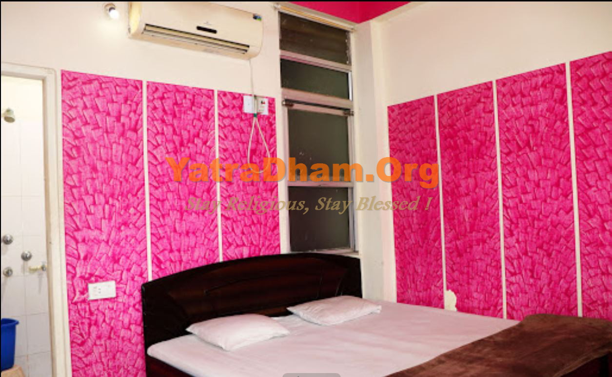 Maheshwar Hotel Sangeeni Room View 2