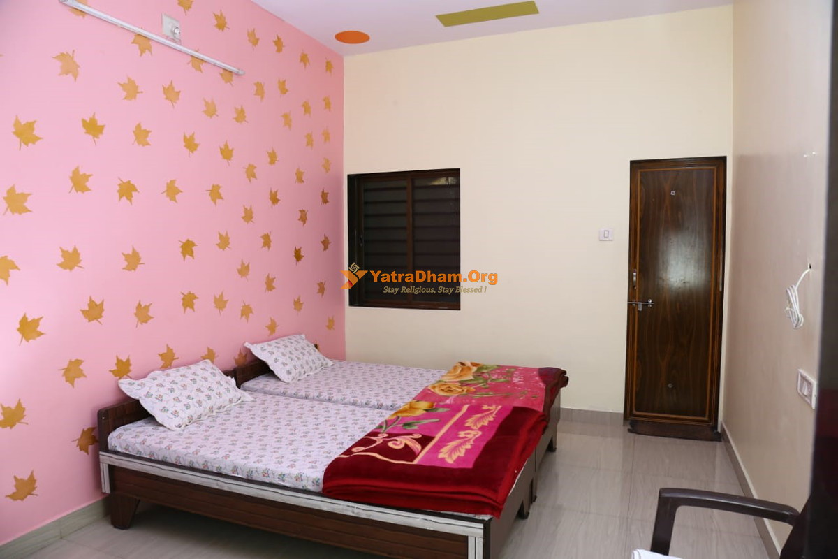 Hotel Triveni Darshan Somnath 2 Bed Room