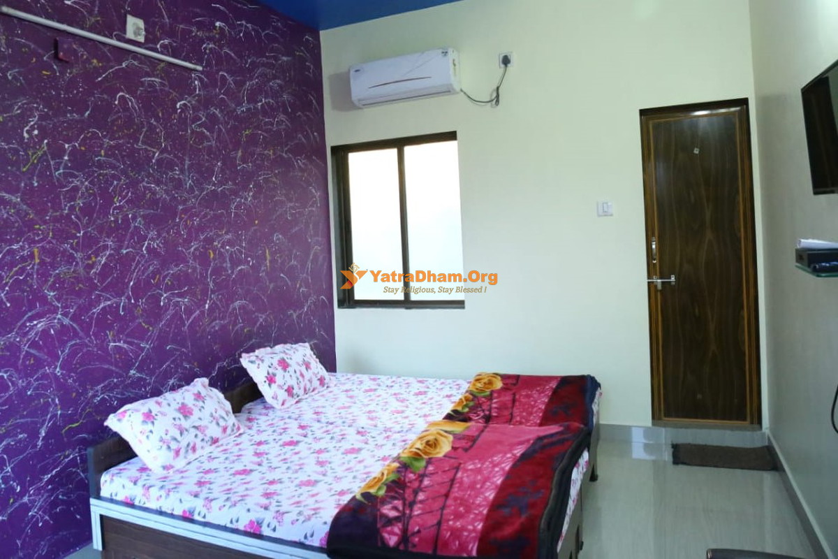 Hotel Triveni Darshan Somnath 2 Bed Room