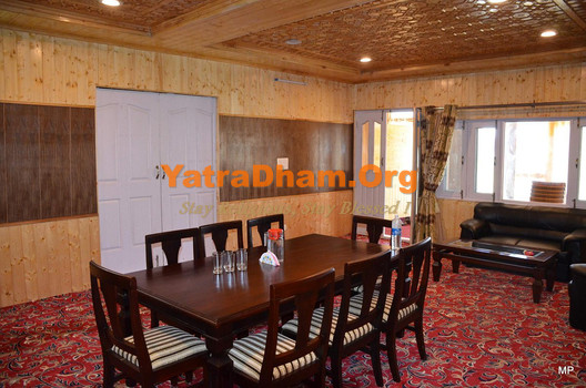 Gulmarg - YD Stay 325001 (JKTDC Huts Gulmarg) Room View 2