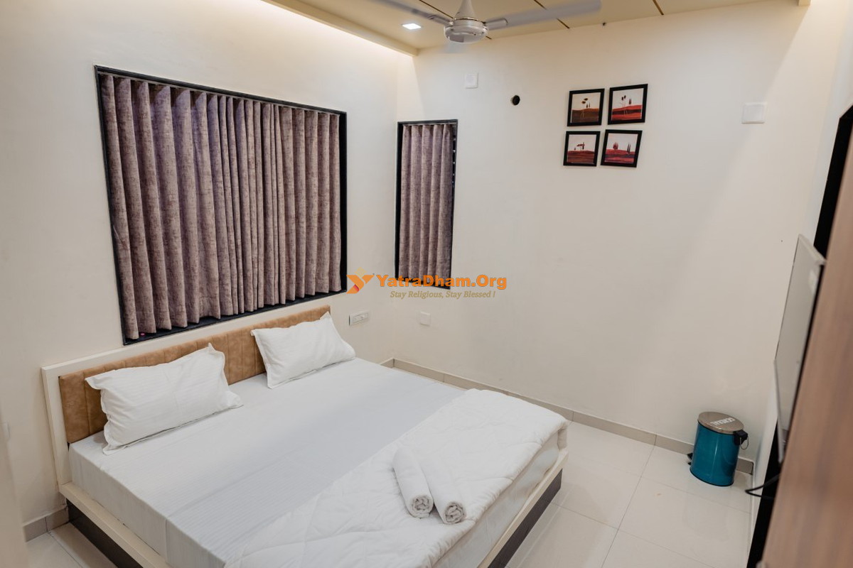 Hotel Ayodhya Virpur 2 Bed AC Room
