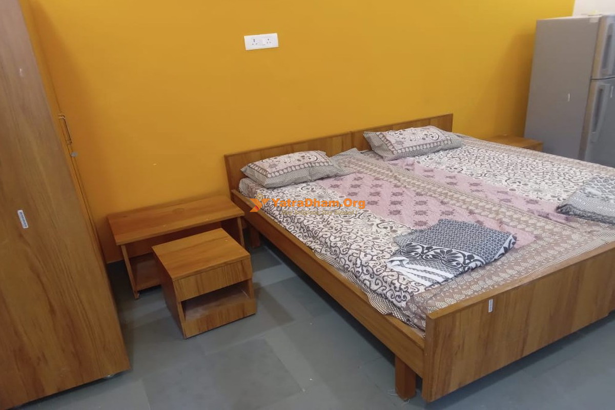 Motilal Ambaidas Digamber Jain Chhatralay Vadodara 2 Bed Room View