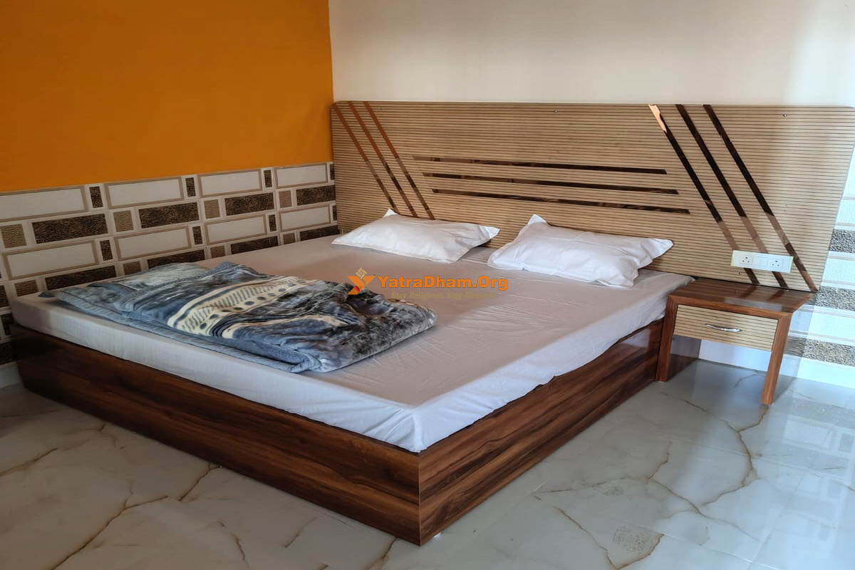 Ayodhya Siddhi Vinayak Guest House 2 Bed Room View