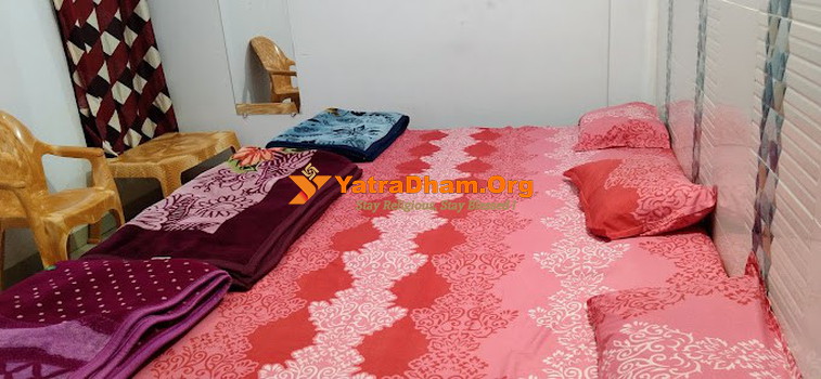 Maihar Shri Ram Kishan Yatri Niwas Room View 2