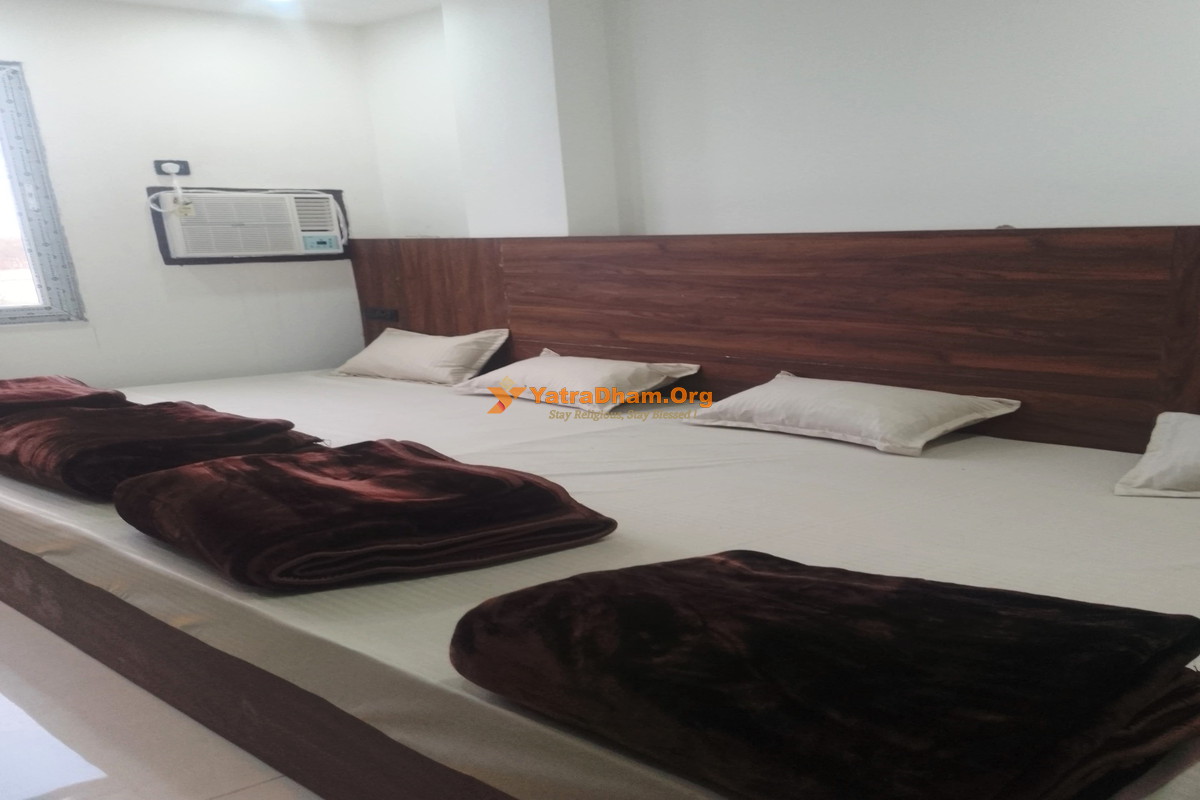 Sree Keval Krishna Dham Ashram Vrindavan Room