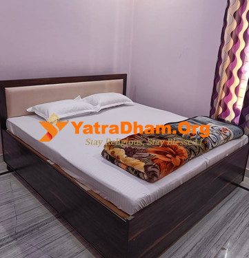 Hari Kripa Home Stay Dehradun 2 Bed non-AC Room