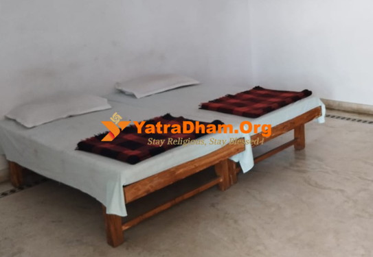 Shitalnath Jain Dharamshala (Thob Ki Vadi) Udaipur 2 Bed Room