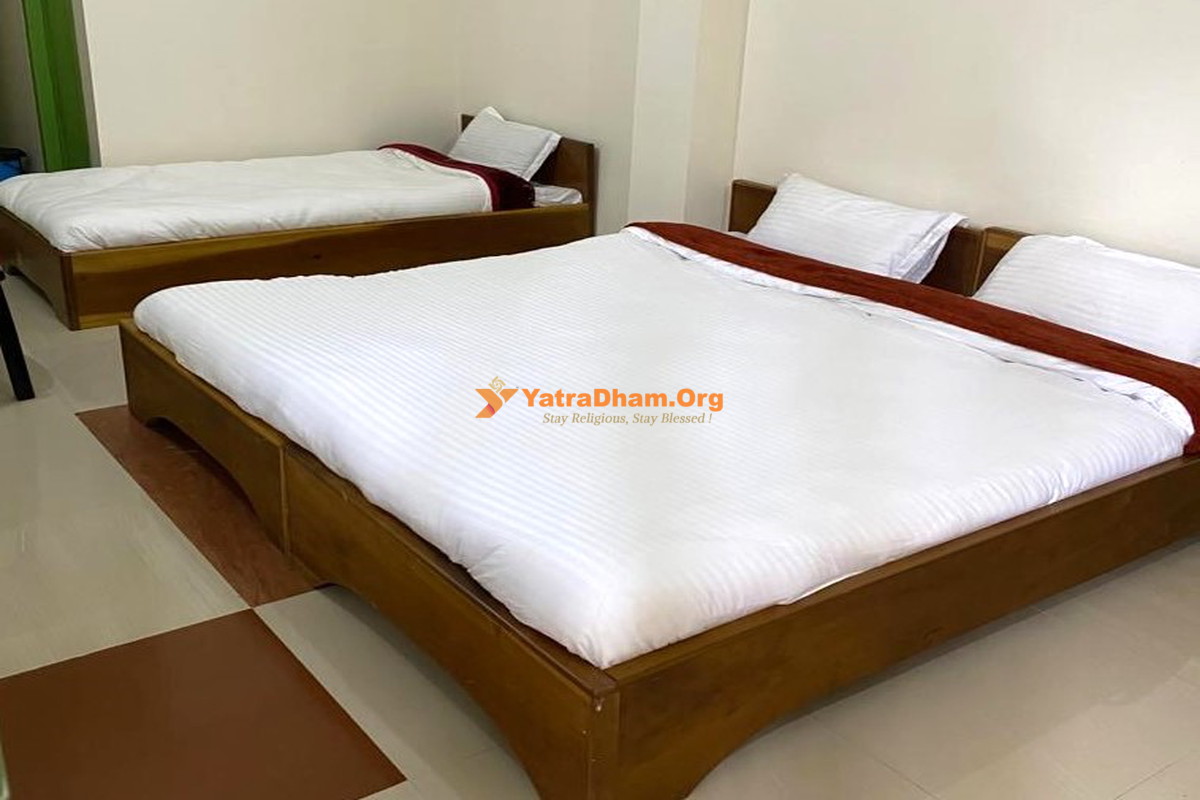 Dirang Keeduk Inn 3 Bed Room View