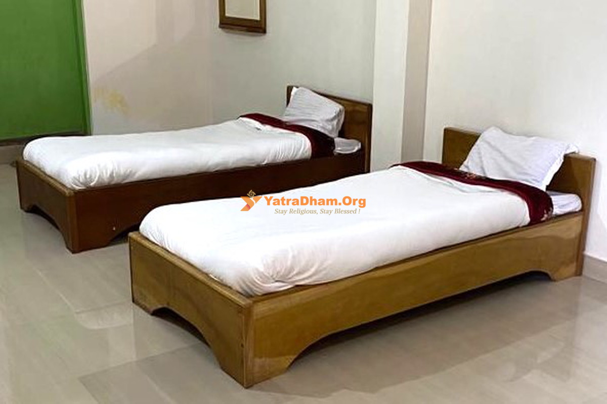 Dirang Keeduk Inn 2 Bed Room View