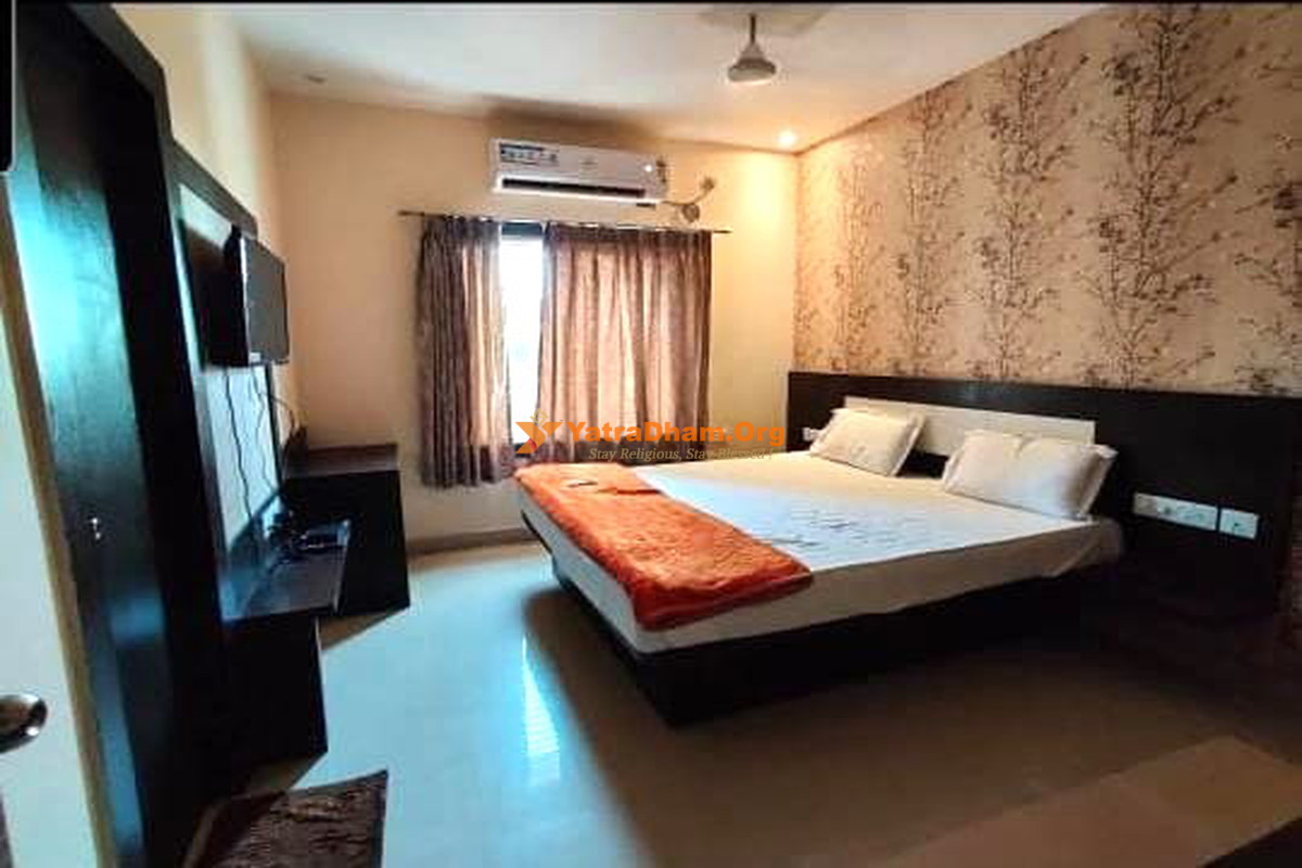 Hotel Home Town Jagannath Puri 2 Bed Room