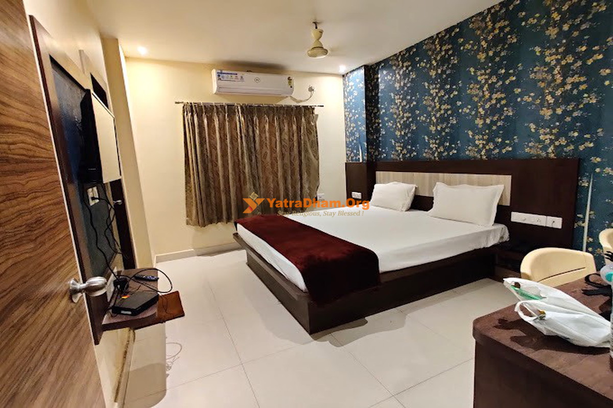 Hotel Home Town Jagannath Puri 2 Bed Room