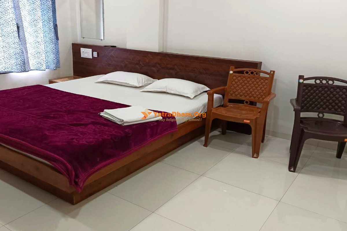 Hotel Himalaya Inn Trimbakeshwar 2 Bed Room