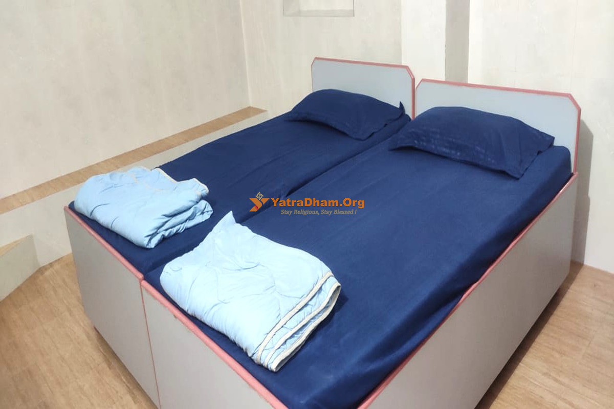 Shri Swaminarayan Dharamshala Jaipur 2 Bed Room