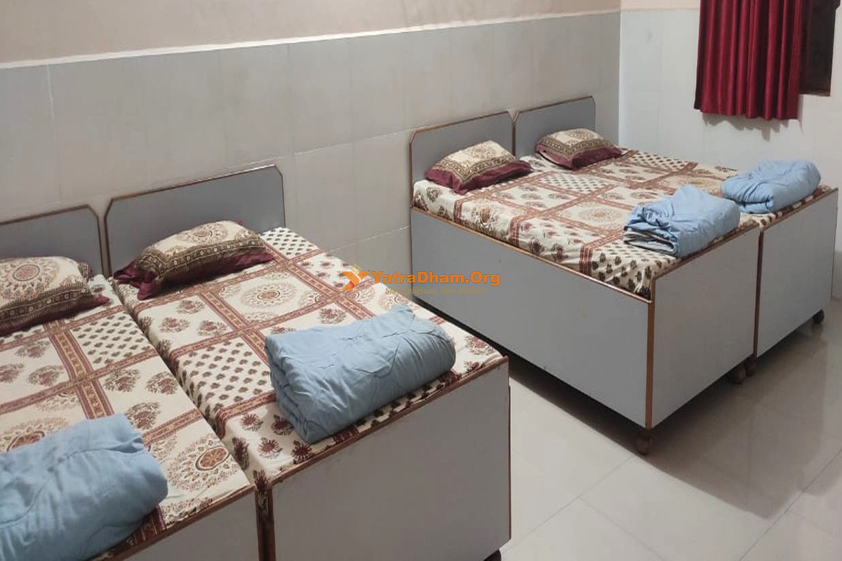 Shri Swaminarayan Dharamshala Jaipur 4 Bed Room