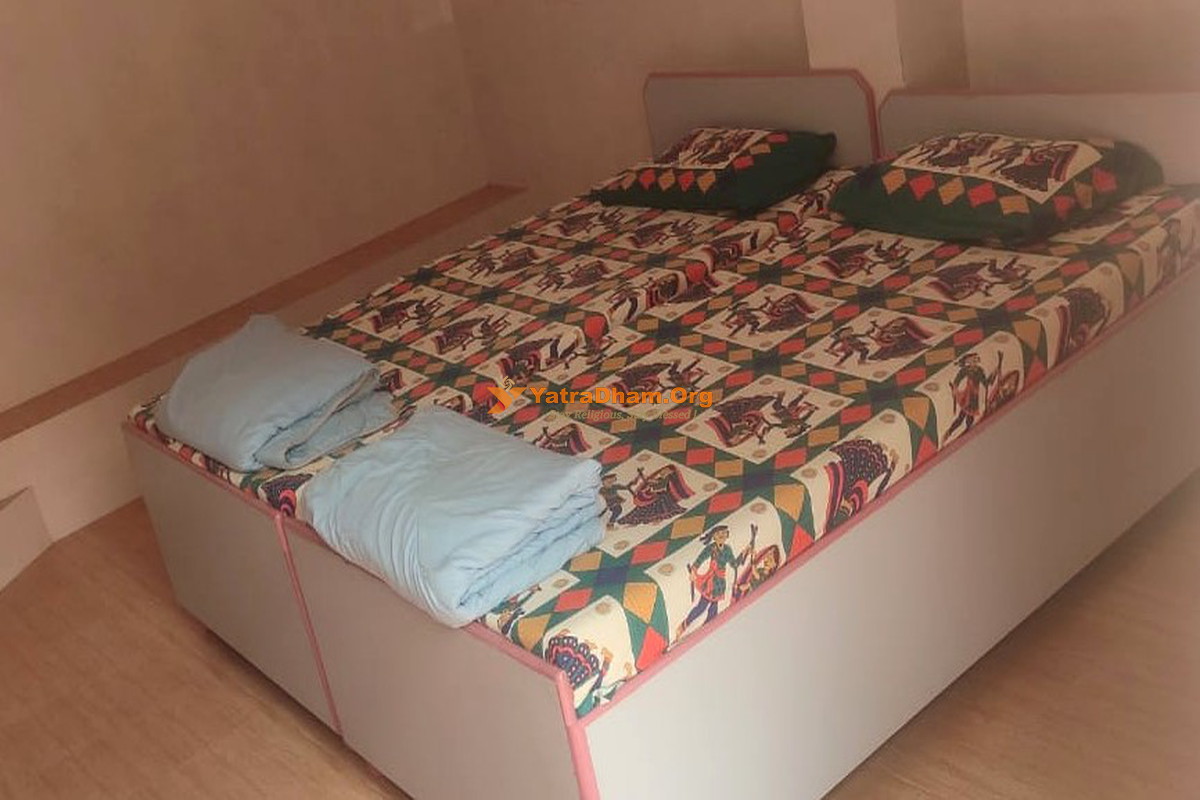 Shri Swaminarayan Dharamshala Jaipur 2 Bed Room