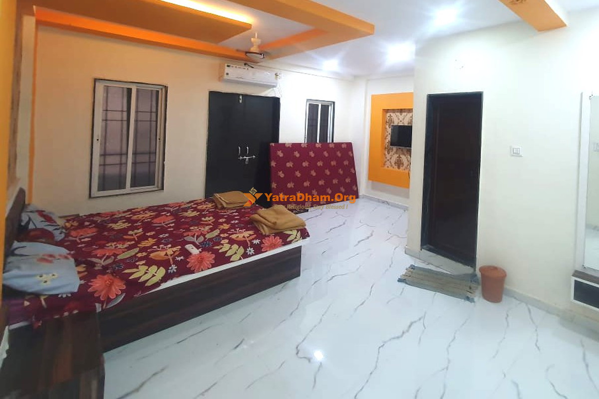 Radhakrishna Motumal Sindhi Ashram Nashik 2 Bed Room