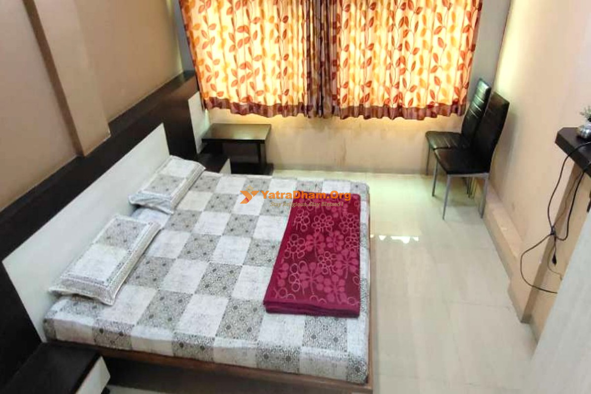 Rajpipla Hotel Sai Darshan 2 Bed Room View