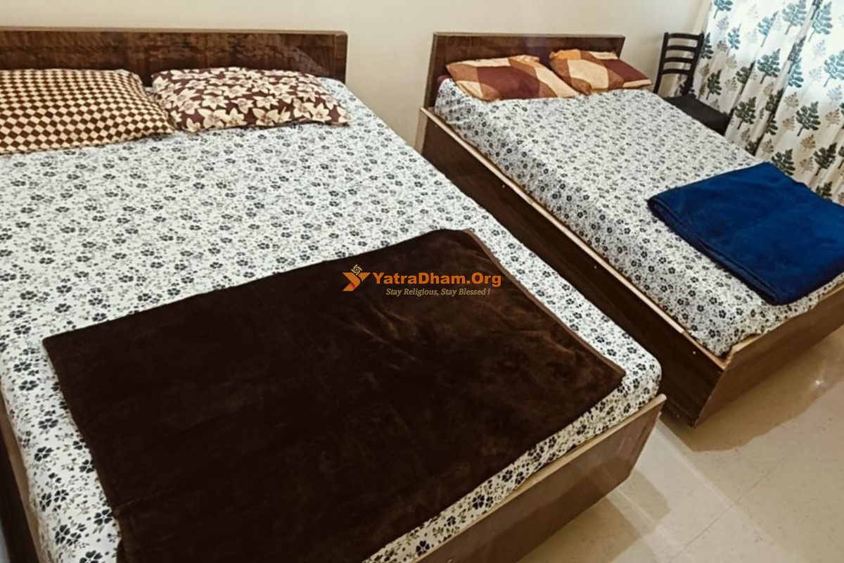 Grishneshwar Hotel Shreevastav Residency 4 Bed Room