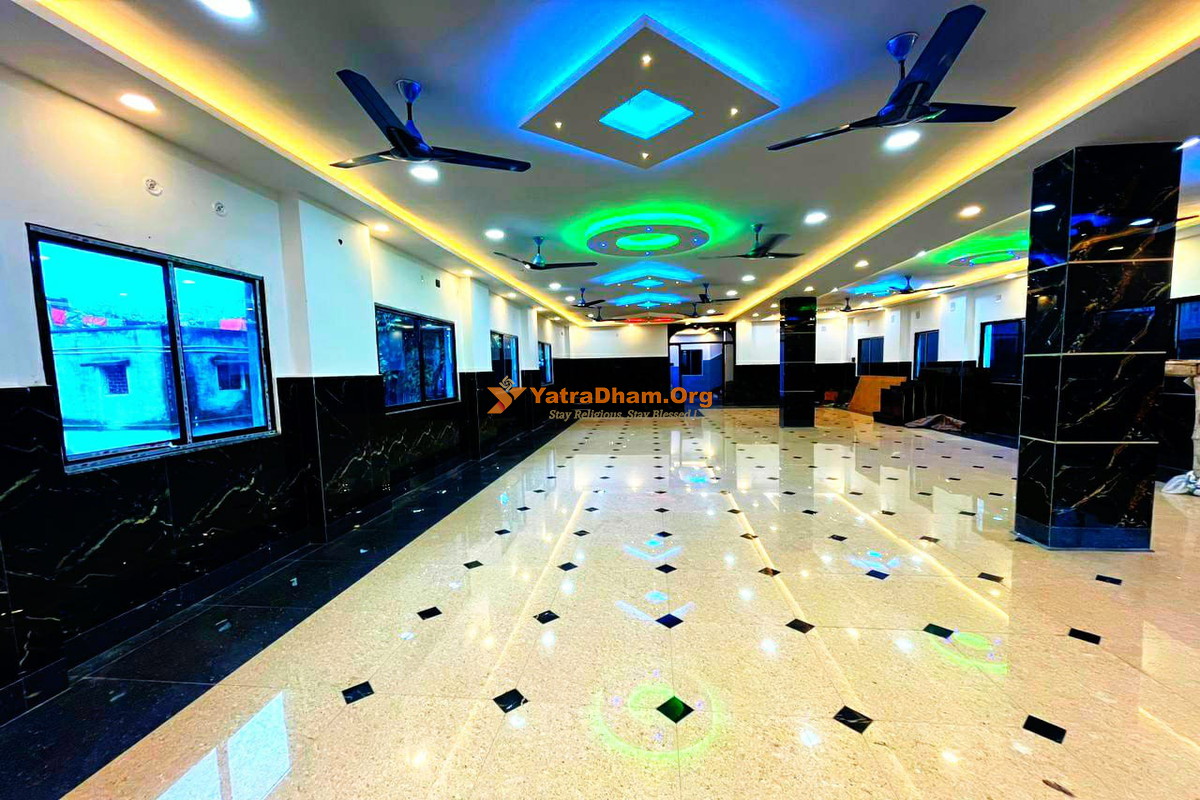Deoghar Hotel Diamond Inn Hall View
