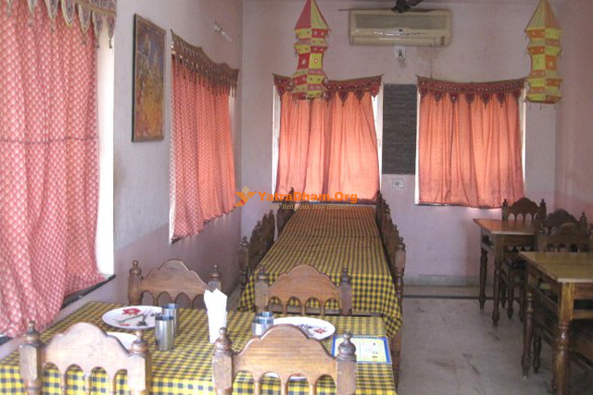 Hotel Arya Palace Jagannath Puri 2 Bed Room