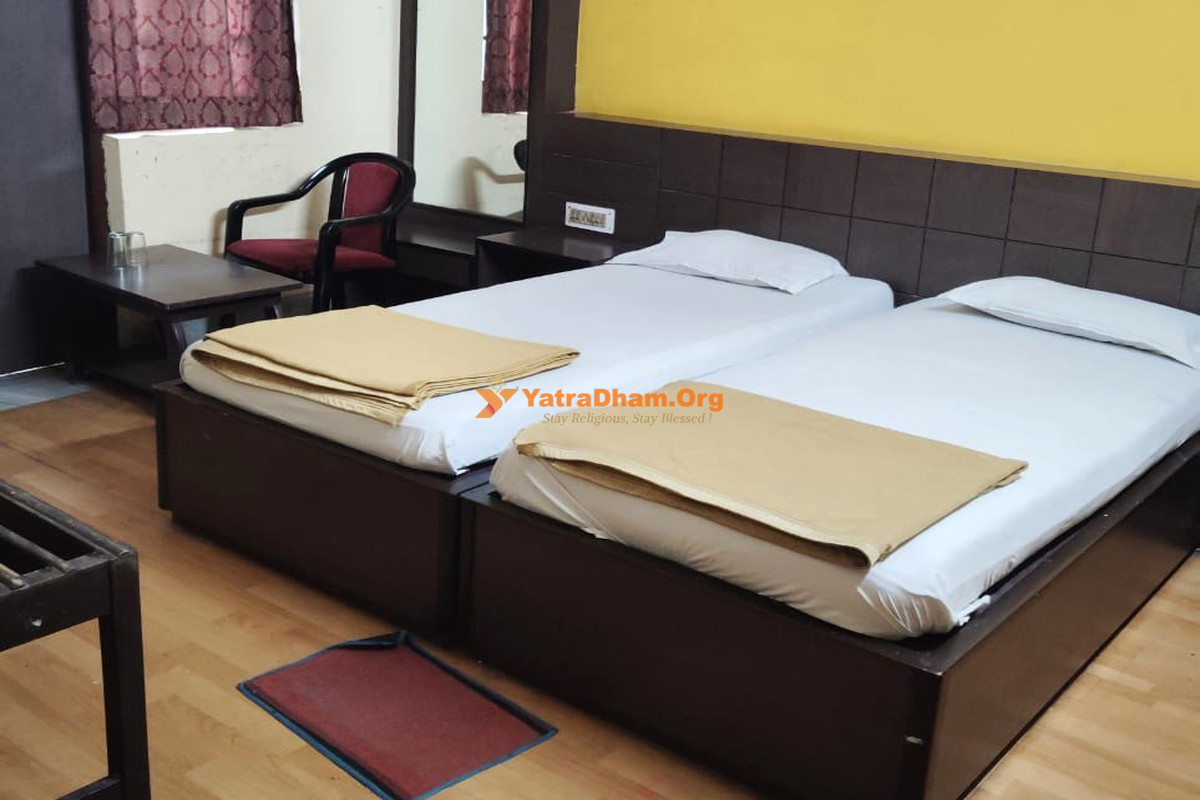 Hotel Arya Palace Jagannath Puri 2 Bed Room