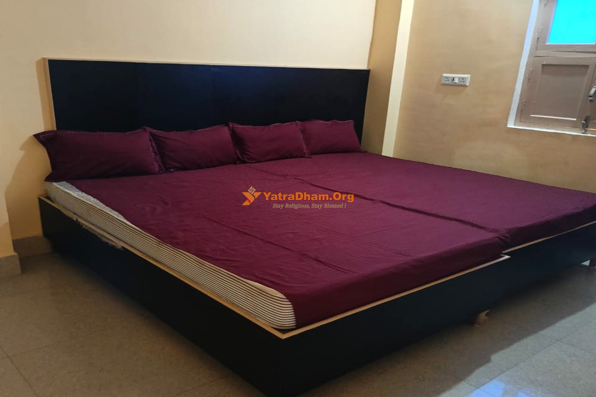 Gaya Annapurna Gujarati Guest House 4 Bed Room View