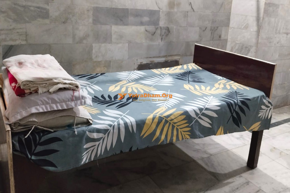 Sree Chaitanya Gudiya Math Vrindavan 3 Bed Room