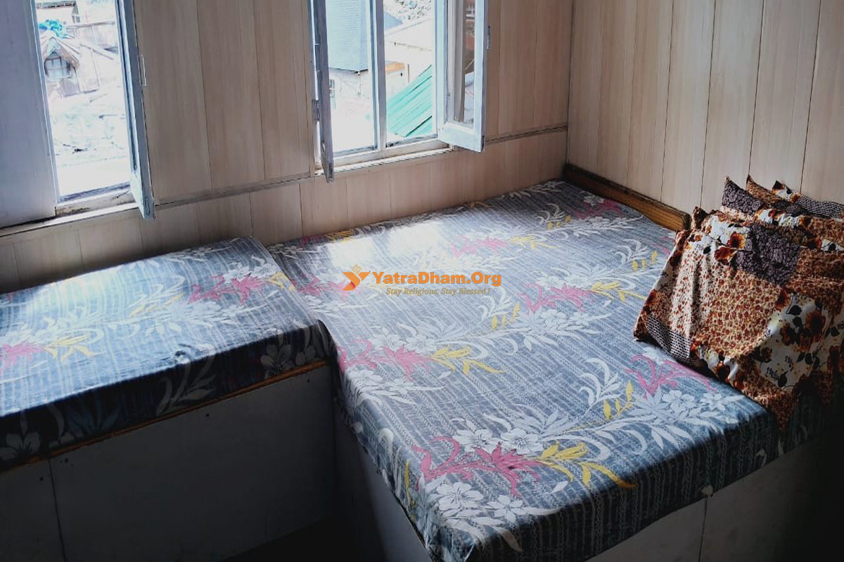 Bagwari House Kedarnath Room