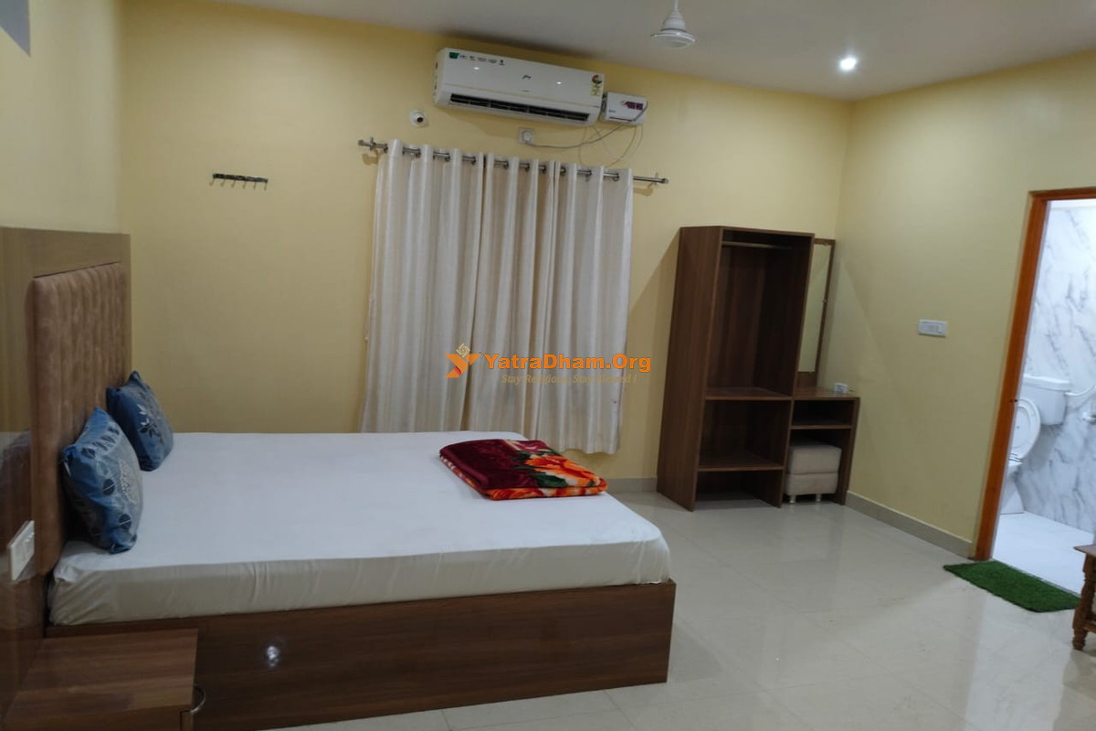 Shri Sant Saran Seva Sadan Maihar 2 Bed Room