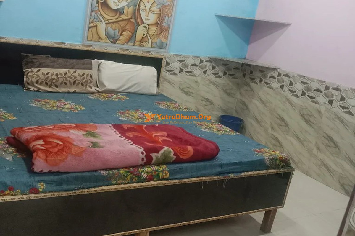 Gopal Ashram Mathura Room View