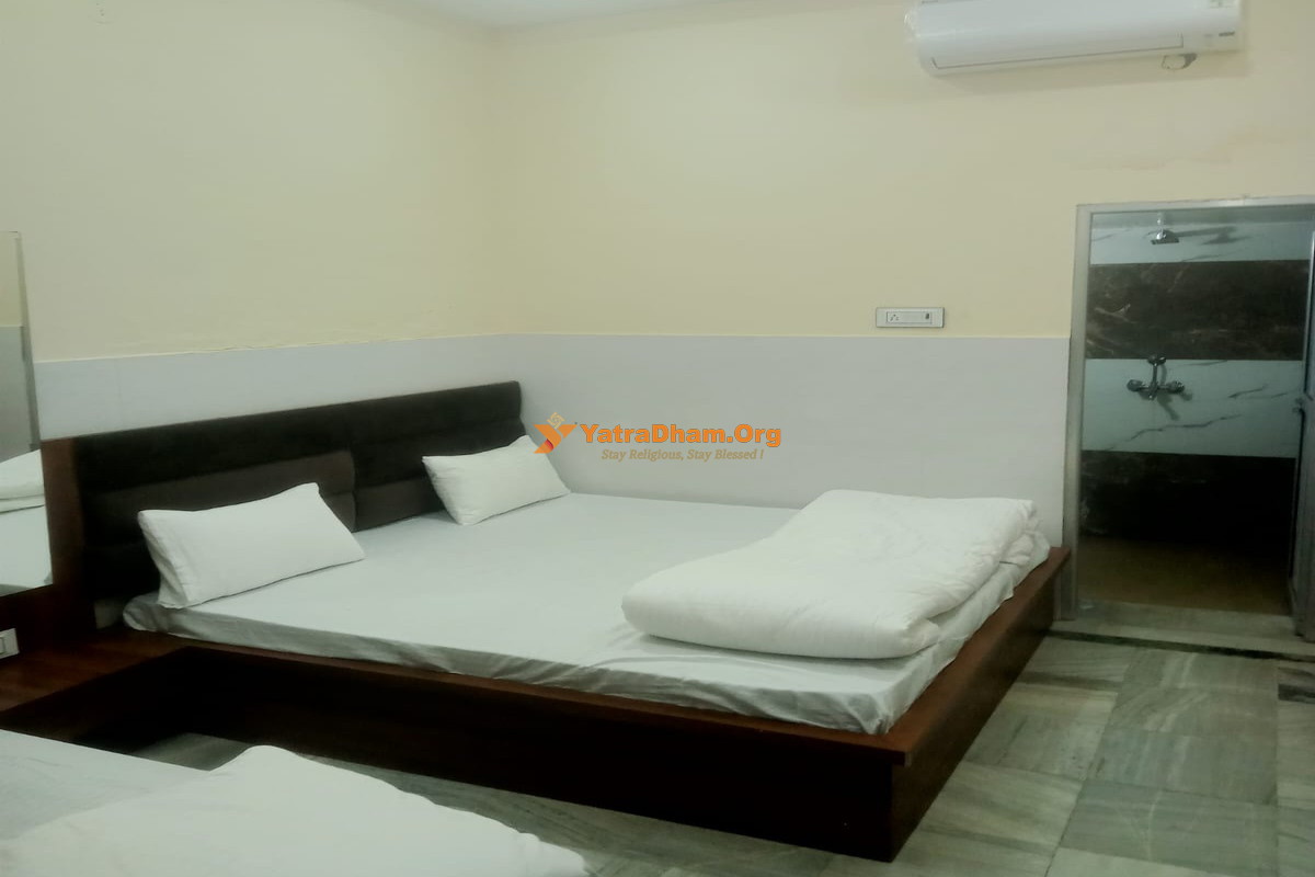 Hurkat Sewa Sadan (Bombay Dharmshala) Salasar 3 Bed Room View