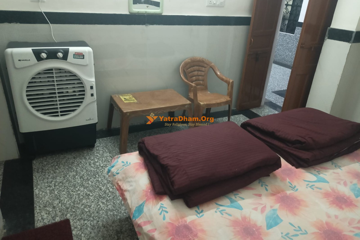 Shri Agrawal Seva Sadan Jaipur Room View