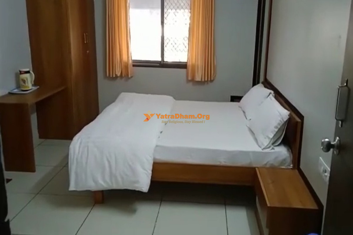 K.K.Doshi Vaishavina Vaishnava Atithi Bhavan - Nathdwara 2 Bed Room 